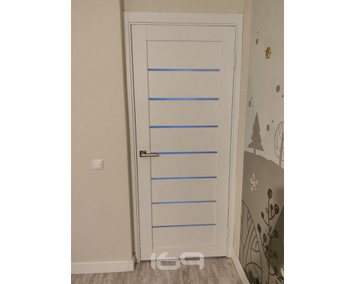 Дверь межкомнатная из эко шпона «Браво-22» Bianco Veralinga остекление Magic Fog