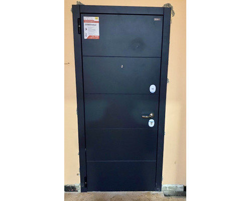 Дверь входная металлическая «Прайд Kale» Graphite Pro/Nordic Oak