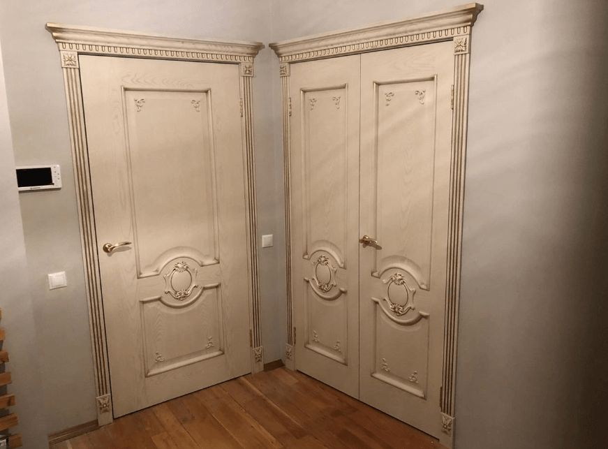 Двери с покрытием «эмалит» цвета слоновой кости